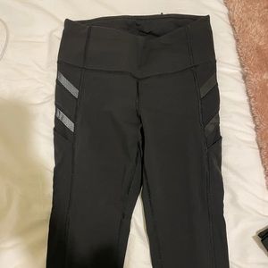 Black cropped reflective leggings